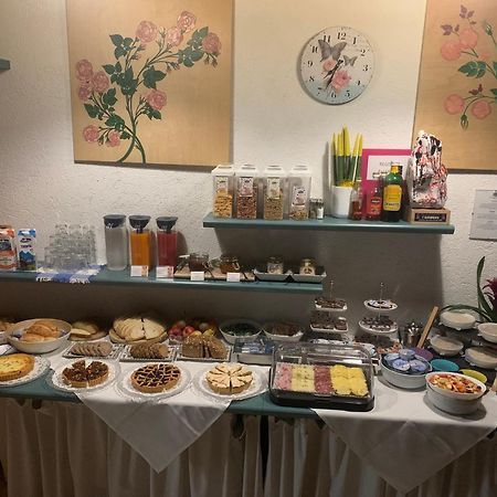 Hotel Garni Delle Rose Ceniga Екстер'єр фото