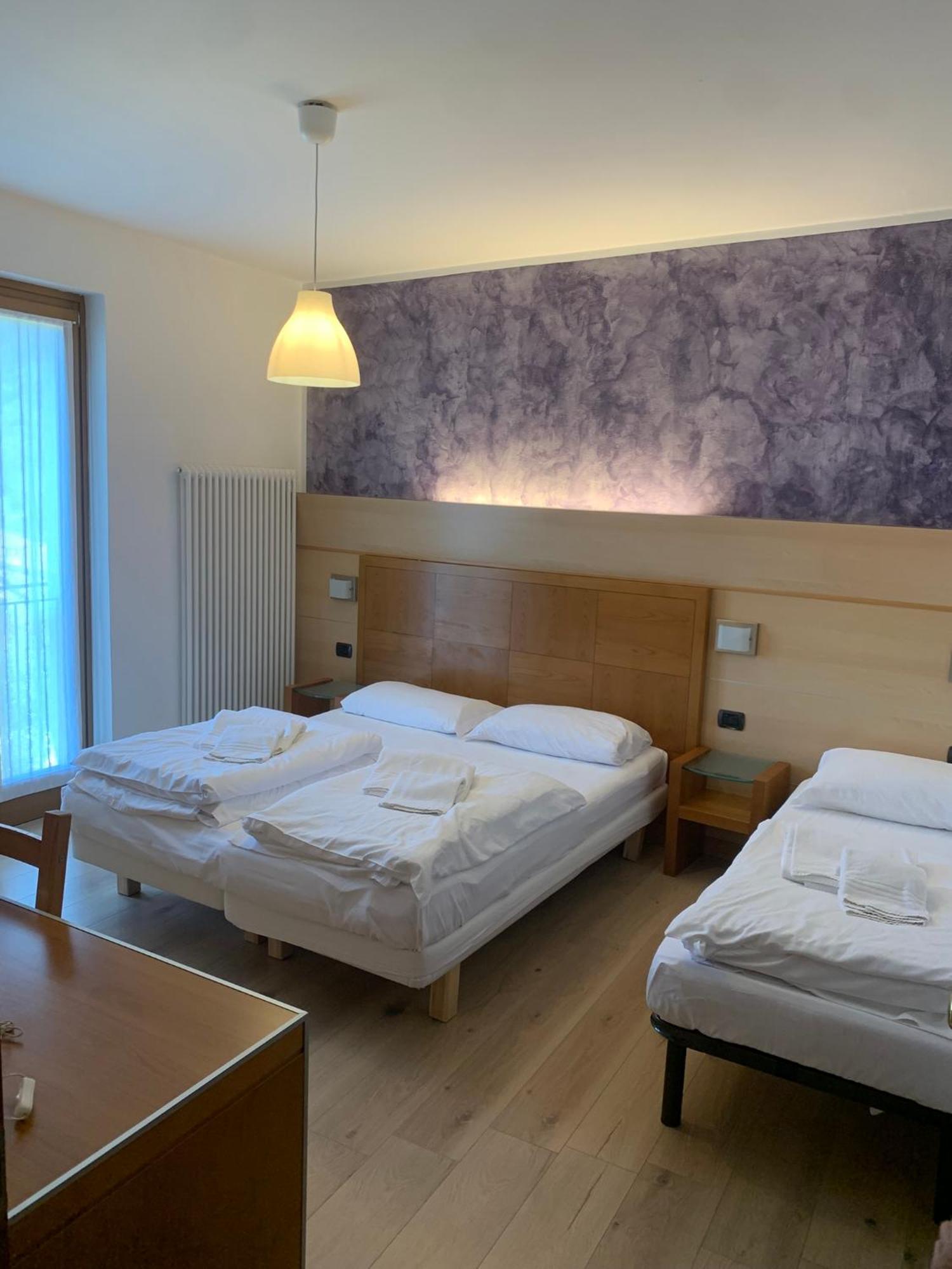 Hotel Garni Delle Rose Ceniga Екстер'єр фото