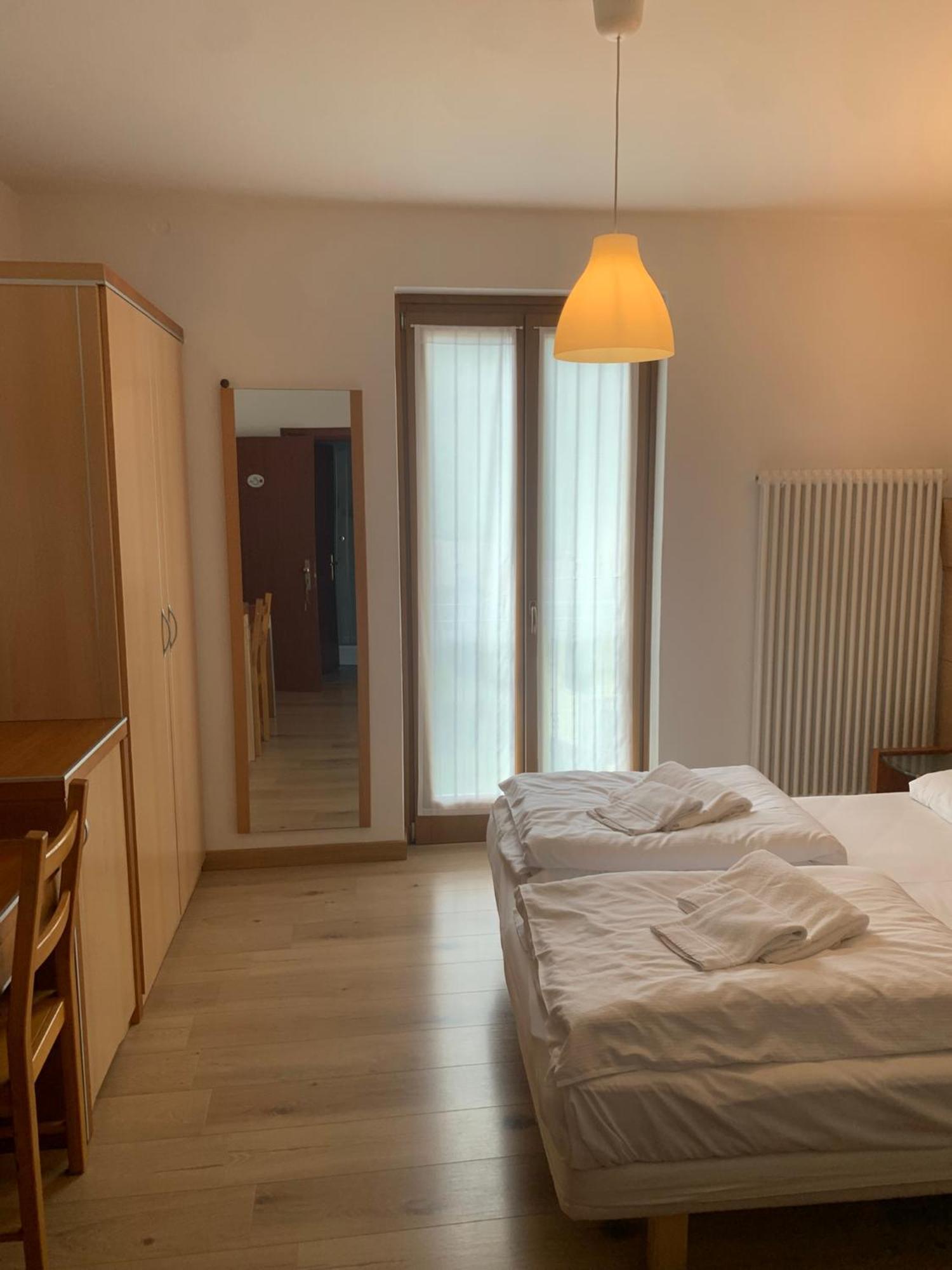 Hotel Garni Delle Rose Ceniga Екстер'єр фото