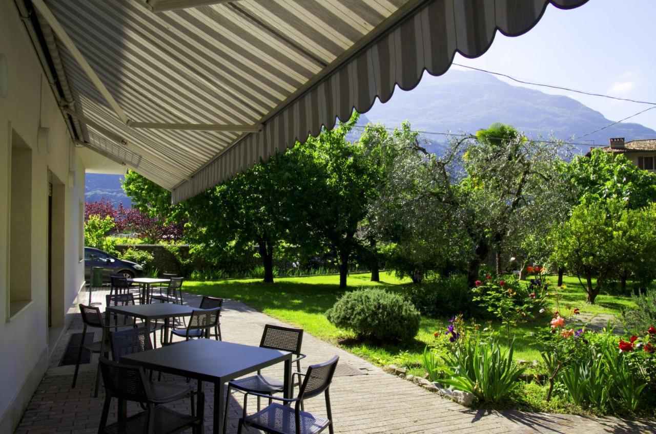 Hotel Garni Delle Rose Ceniga Екстер'єр фото